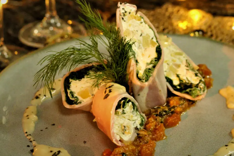 Involtinni de Porchetta y Manzana al Hinojo