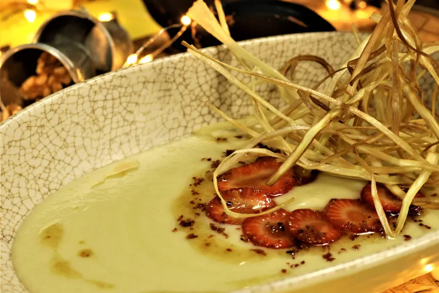 receta_Gazpacho de Espárragos con Tximitxurri de Fresón